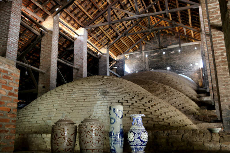 Bat Trang Pottery Village hanoi